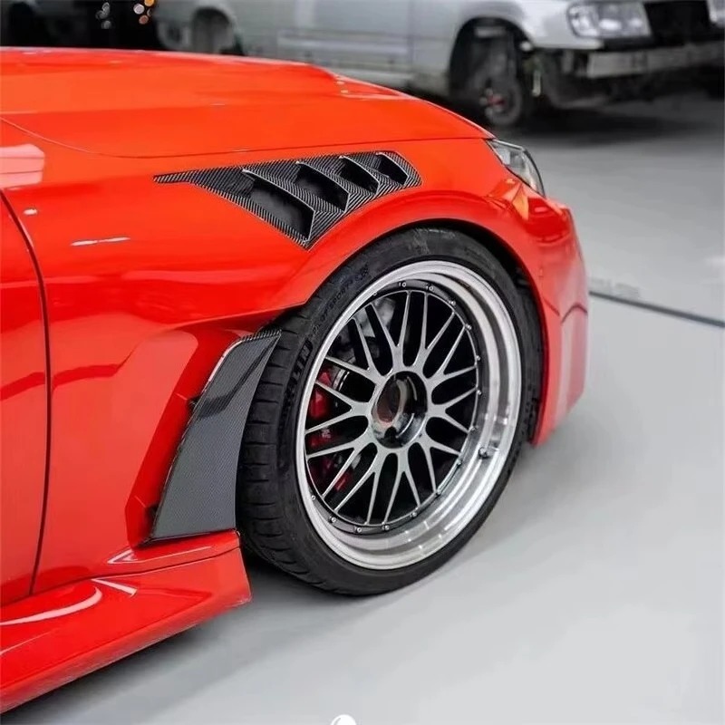 Dry Carbon Fiber G87 M2 Side Fenders for  G87 M2 2023